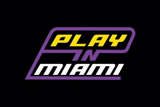 Компьютерный клуб «Play in miami»